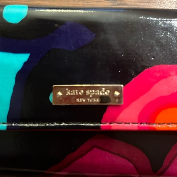 Kate Spade iPhone 5/5s Wristlet - Picture 2 of 8